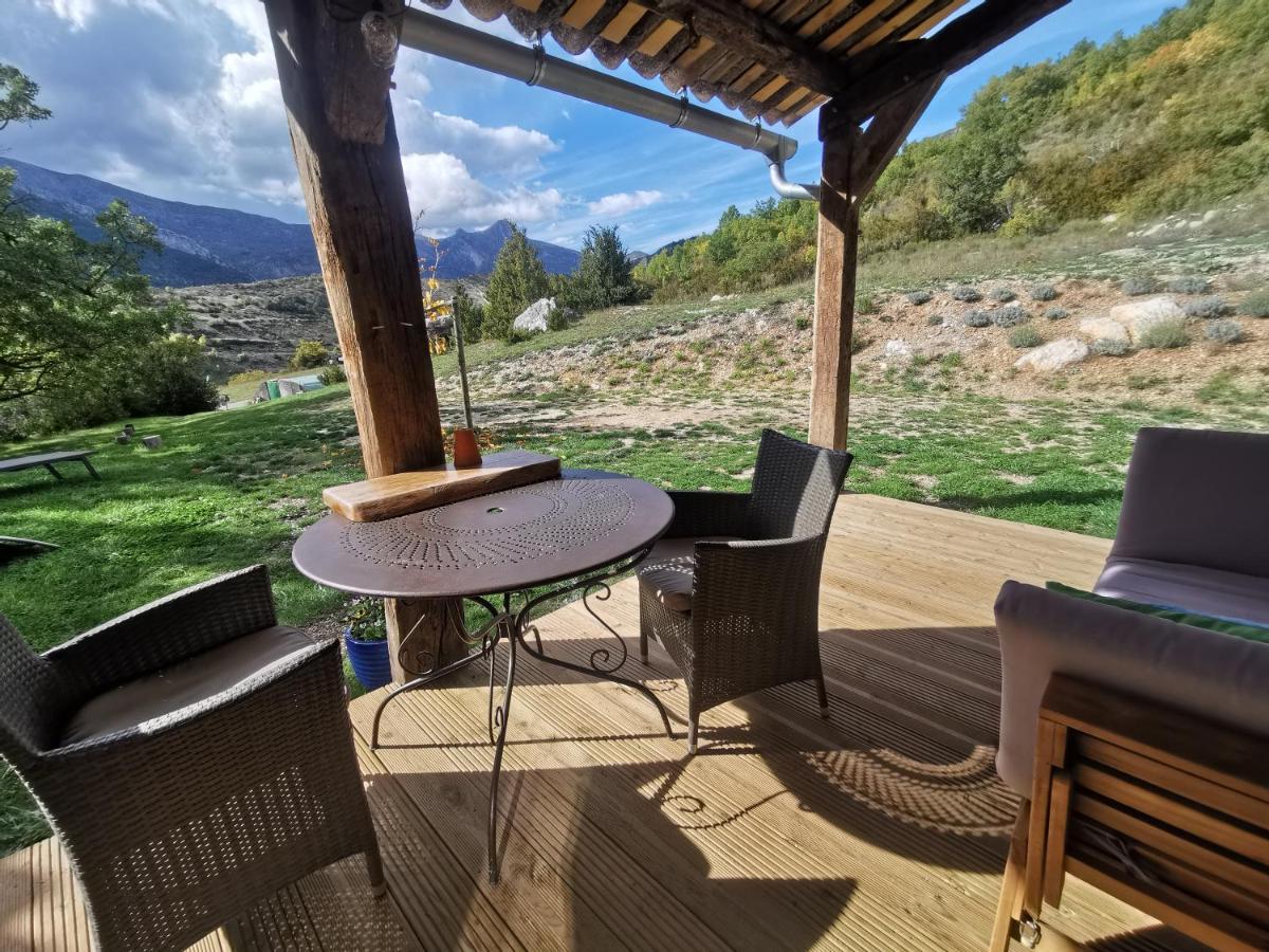 La Peyregoune, Logement En Pleine Nature Et Table D'Hotes Blieux Luaran gambar